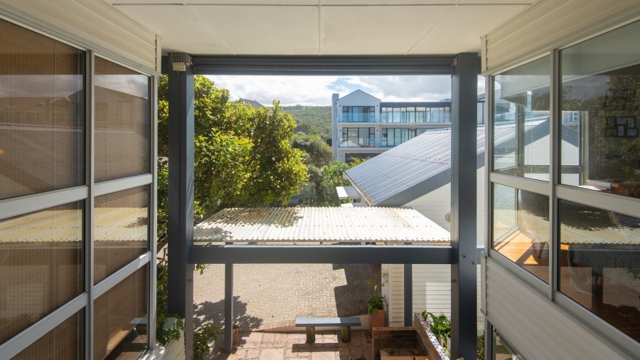 5 Bedroom Property for Sale in Hersham Western Cape